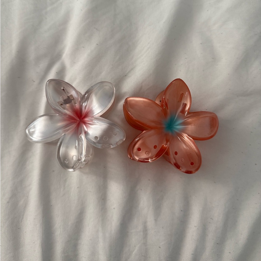 Emi Jay Super Bloom Hair clips